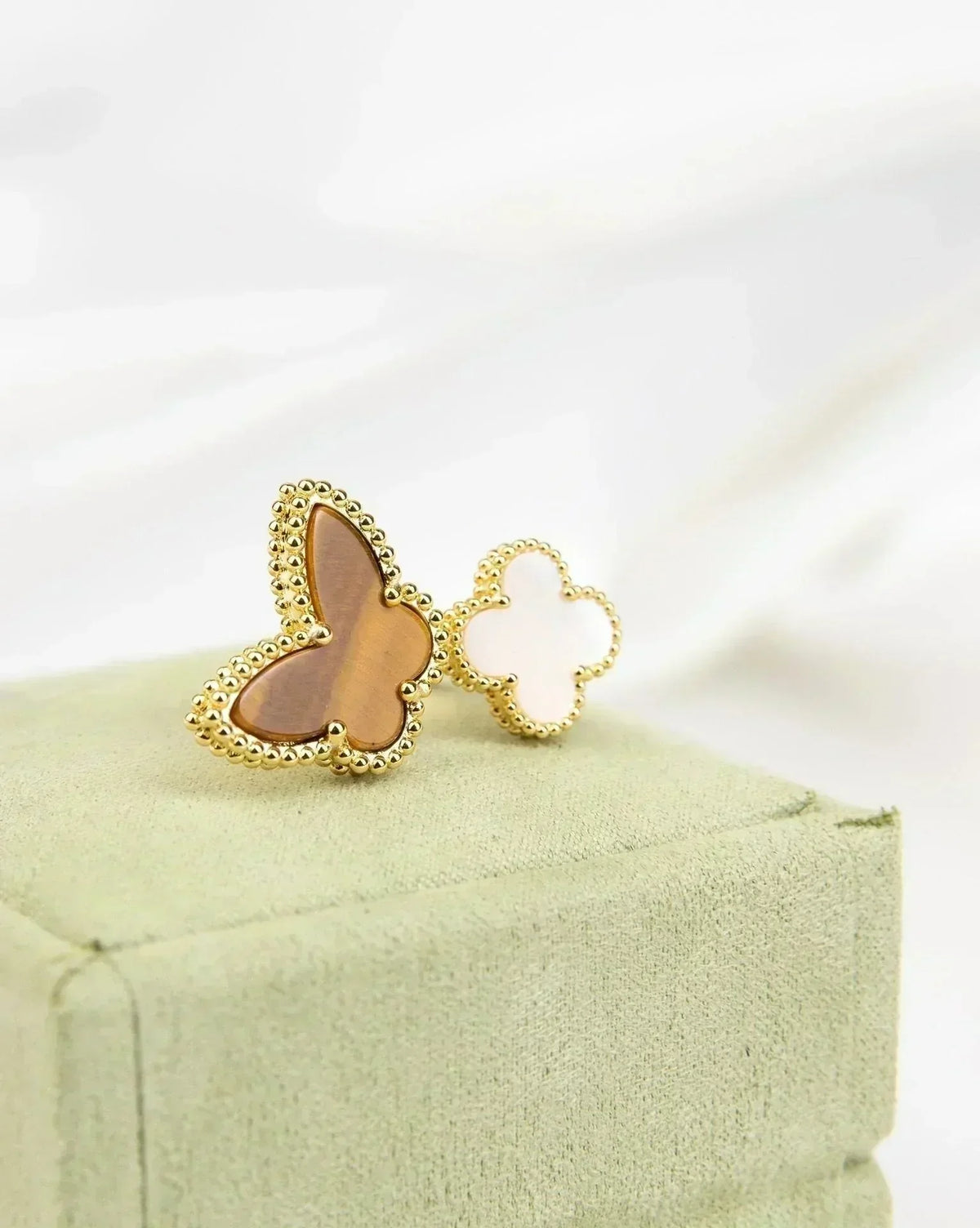 ¡®Veyra Jewelry¡¯LUCKY BETWEEN THE FINGER RING