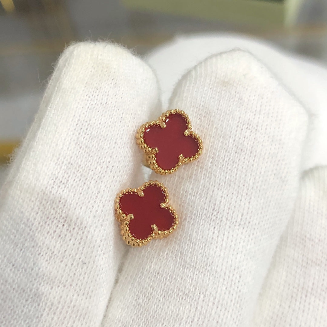 ¡®Veyra Jewelry¡¯CLOVER MINI GOLD EARRINGS