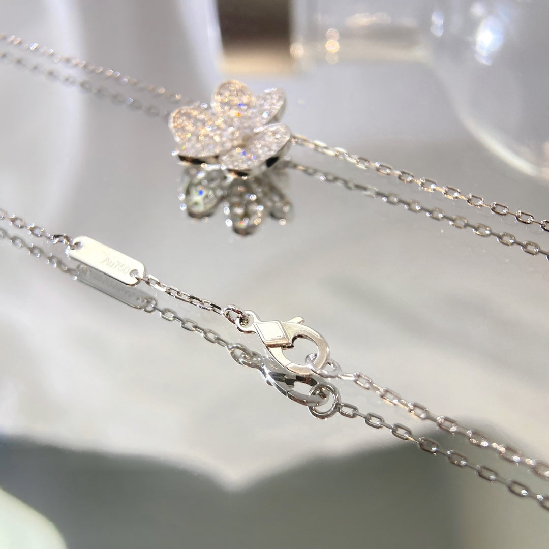 ¡®Veyra Jewelry¡¯FLOWER DIAMOND NECKLACE
