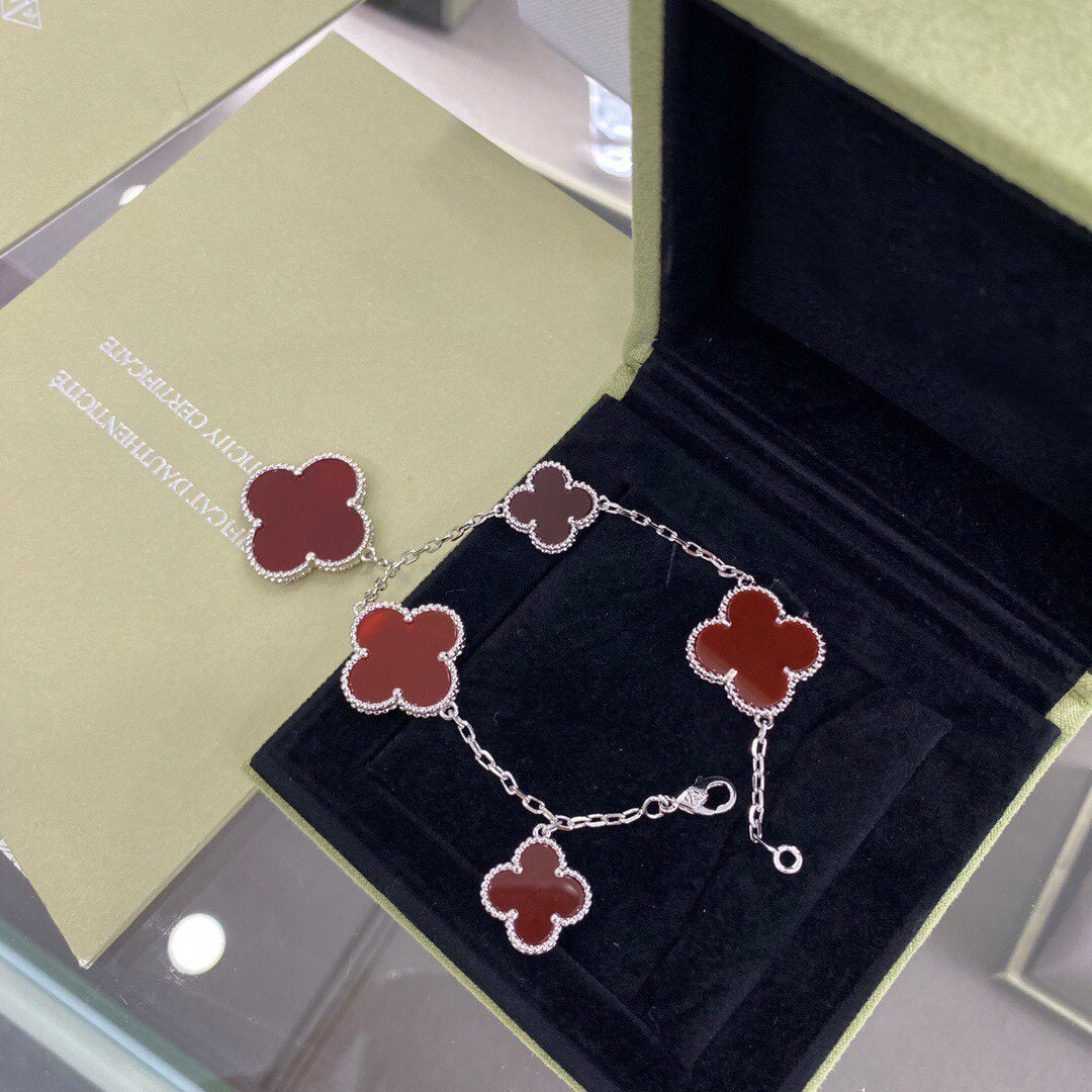 ¡®Veyra Jewelry¡¯CLOVER 5 MOTIFS SIVLER CARNELIAN BRACELET