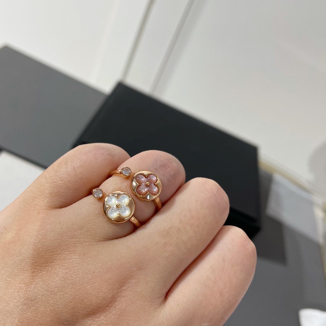 ¡®Veyra Jewelry¡¯SUN 1 DIAMOND PINK MOP RING