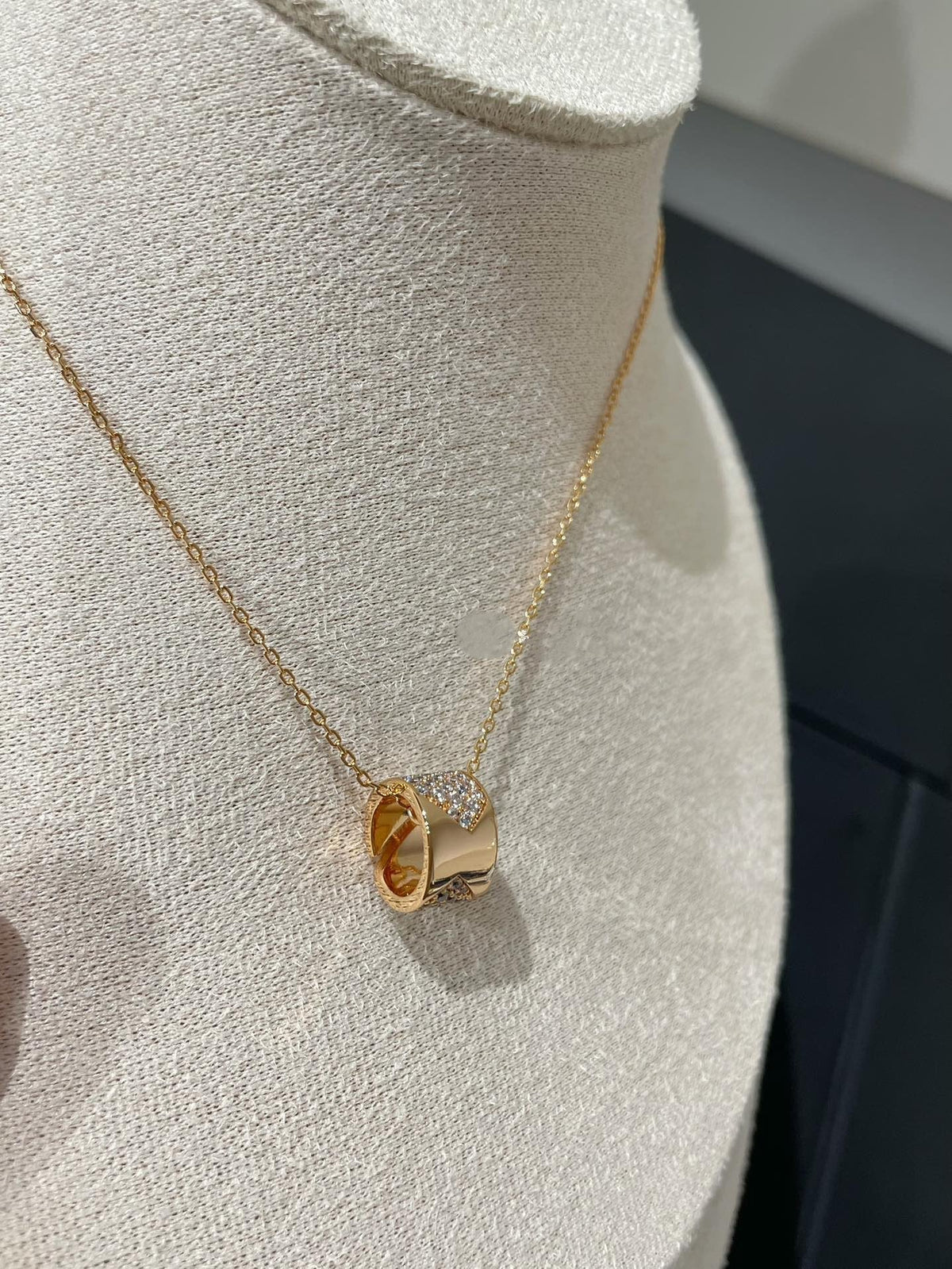 ¡®Veyra Jewelry¡¯LIENS EVIDENCE DIAMOND PAVED NECKLACE