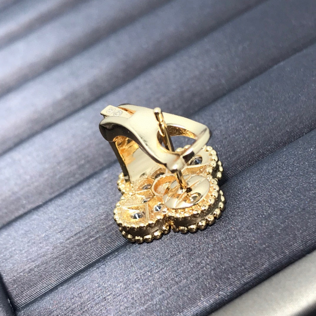 ¡®Veyra Jewelry¡¯Full Pave Clover Stud Earrings