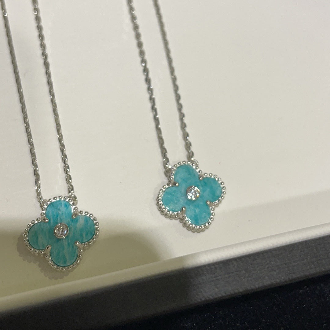 ¡®Veyra Jewelry¡¯CLOVER 15MM DIAMOND SVRES PORCELAIN NECKLACE SILVER