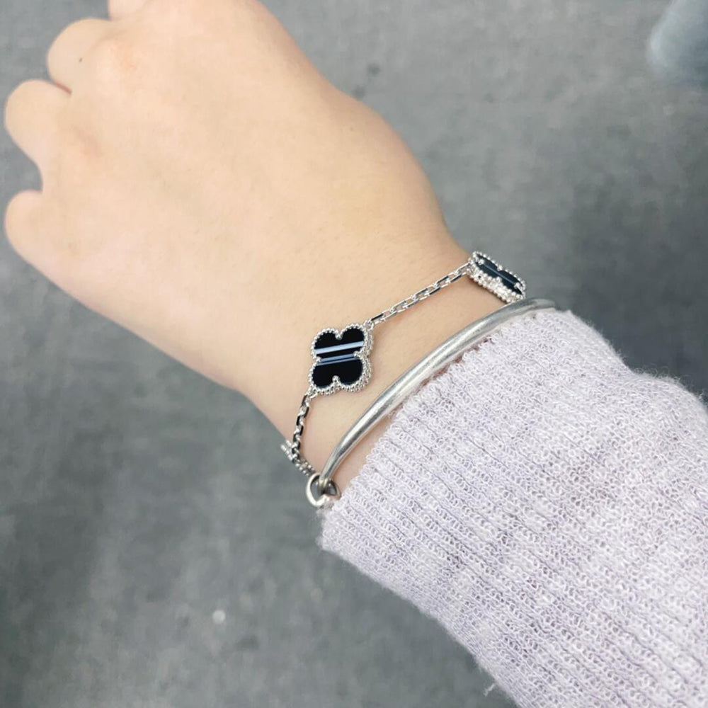 ¡®Veyra Jewelry¡¯CLOVER 5 MOTIF VEINED ONYX BRACELET SILVER