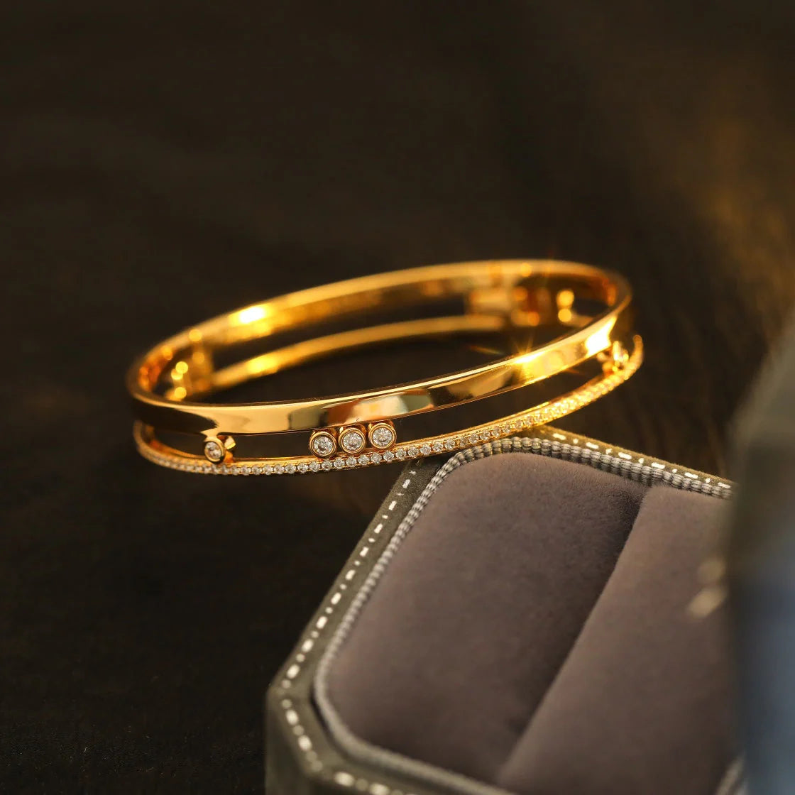 [Veyra Jewelry]Move Romane Diamond Bangle Bracelet