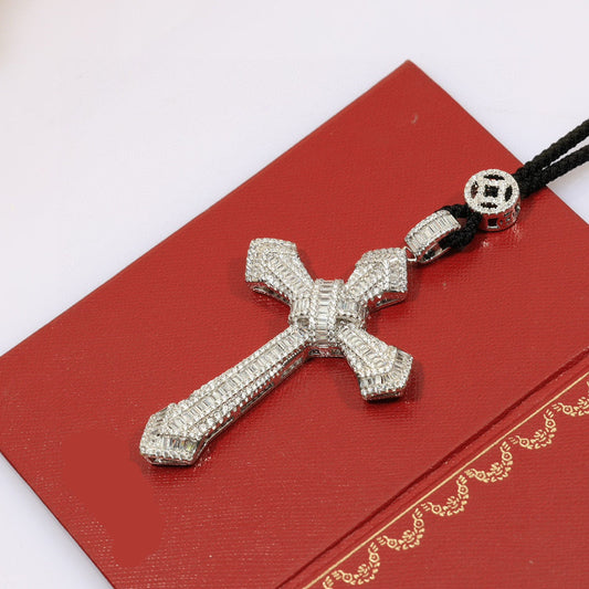 ¡®Veyra Jewelry¡¯Pave Cross Pendant Necklace