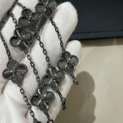 [Veyra Jewelry]New CLOVER 5 MOTIF BLACK BRACELET