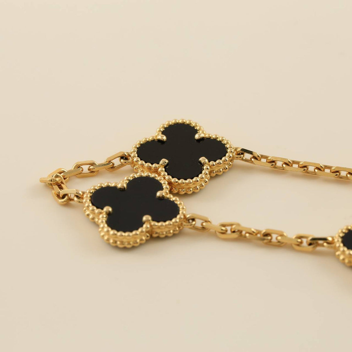 [Veyra Jewelry]New CLOVER 5 MOTIF ONYXS BRACELET COLLECTION