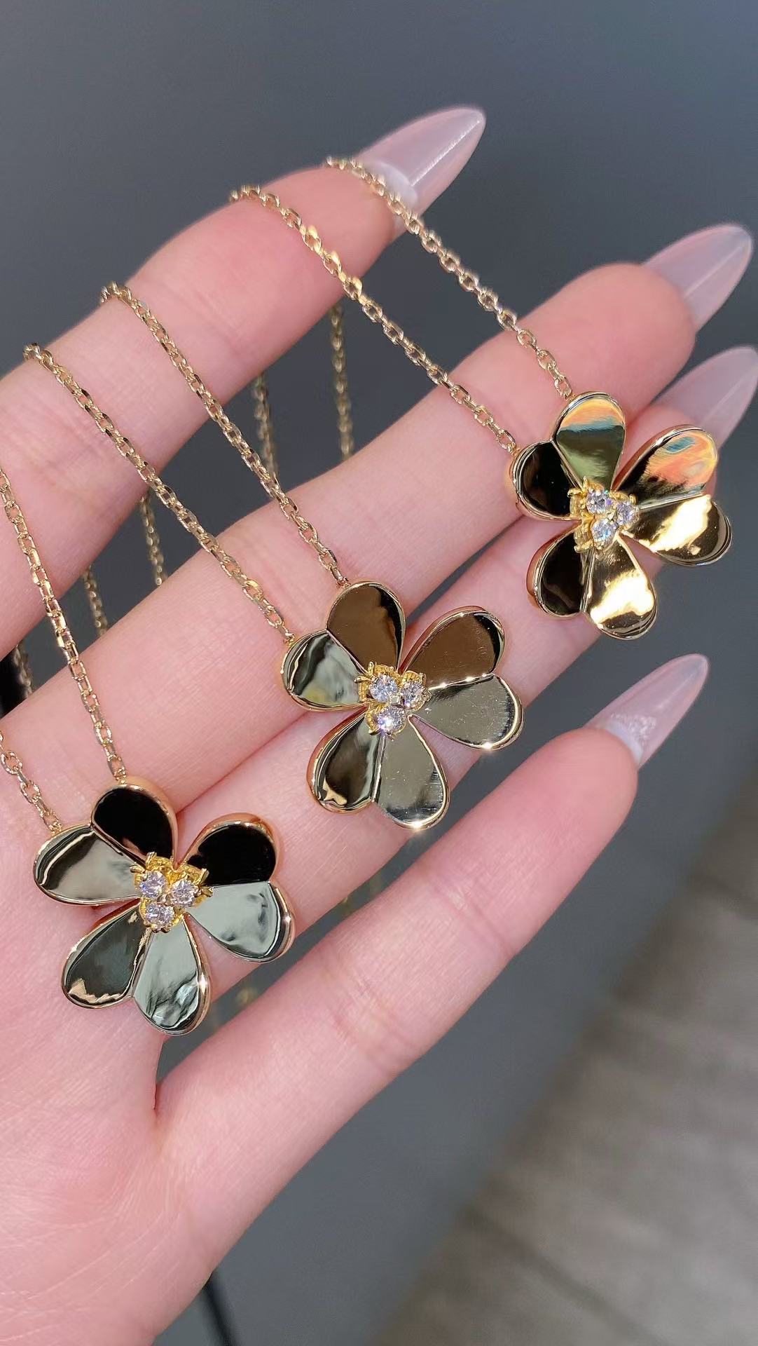 [Veyra Jewelry]FRIVOLE GOLD FLOWER NECKLACE2