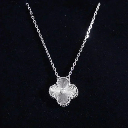 ¡®Veyra Jewelry¡¯CLOVER  15MM DIAMOND LASER NECKLACE SILVER