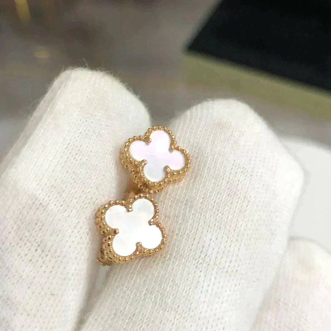 ¡®Veyra Jewelry¡¯CLOVER MINI 9.5MM WHITE MOP EARRINGS