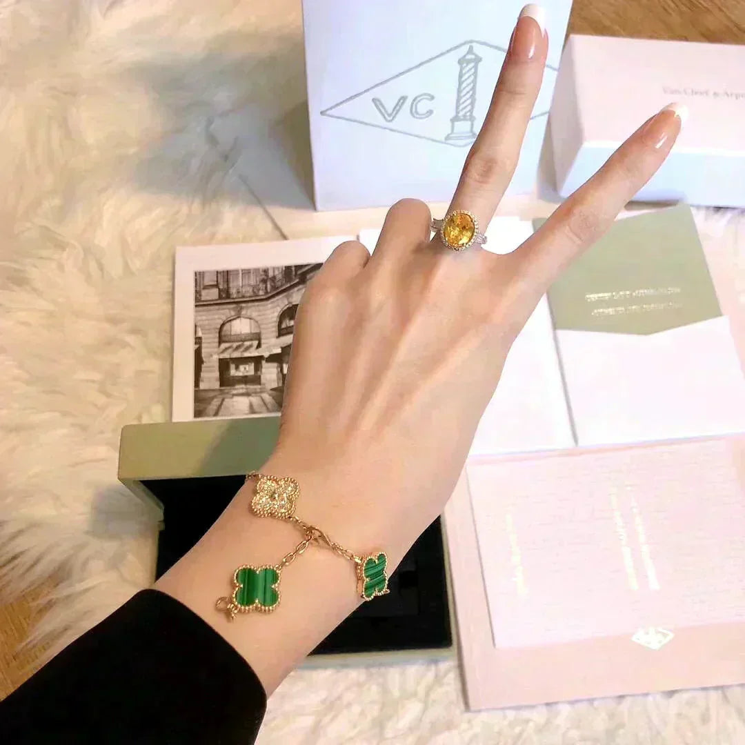 [Veyra Jewelry]New  CLOVER 5 MOTIF MALACHITE BRACELET COLLECTION