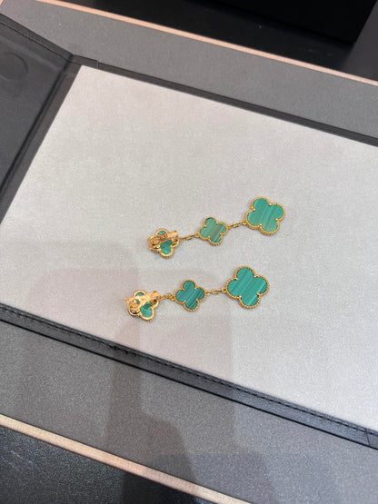 ¡®Veyra Jewelry¡¯CLOVER MALACHITE 3 MOTIFS GOLD