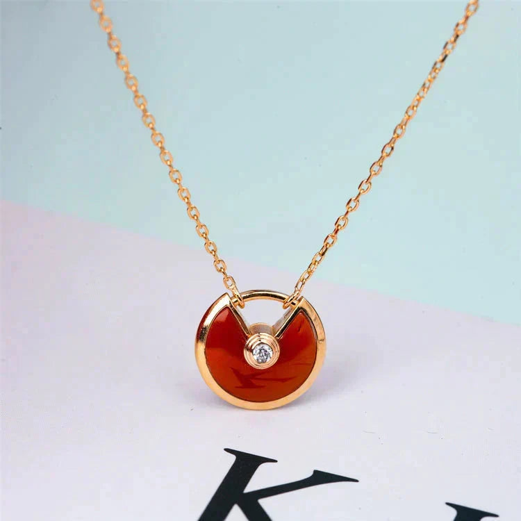 ¡®Veyra Jewelry¡¯AMULETTE GOLD CARNELIAN ONYX NECKLACE