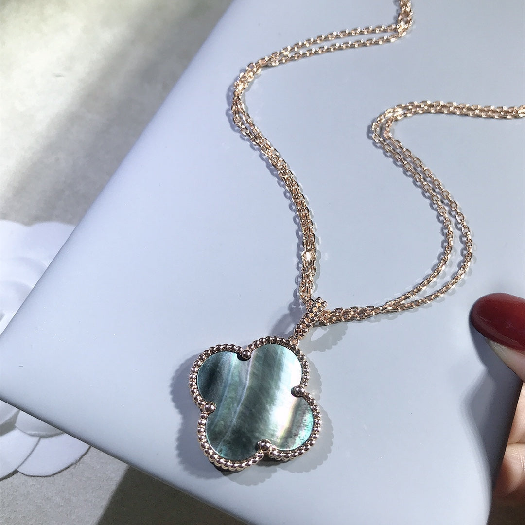 ¡®Veyra Jewelry¡¯CLOVER 25MM GOLD DARK MOP BIG CLOVER NECKLACE