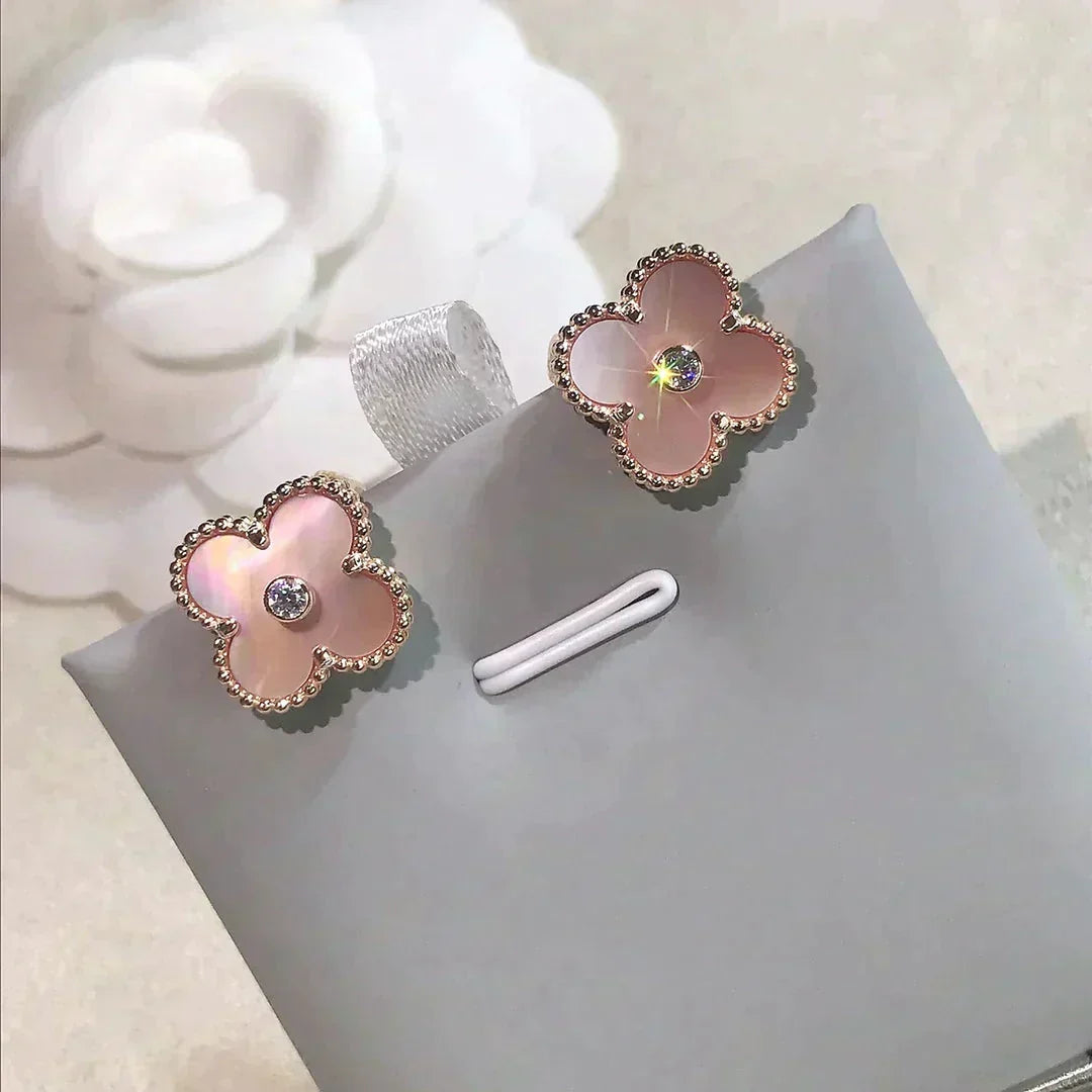 ¡®Veyra Jewelry¡¯CLOVER MEDIUM 1 MOTIFS  PINK MOP DIAMOND EARRINGS
