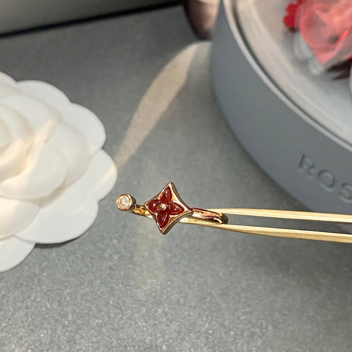 ¡®Veyra Jewelry¡¯STAR 1 DIAMOND OPEN RING