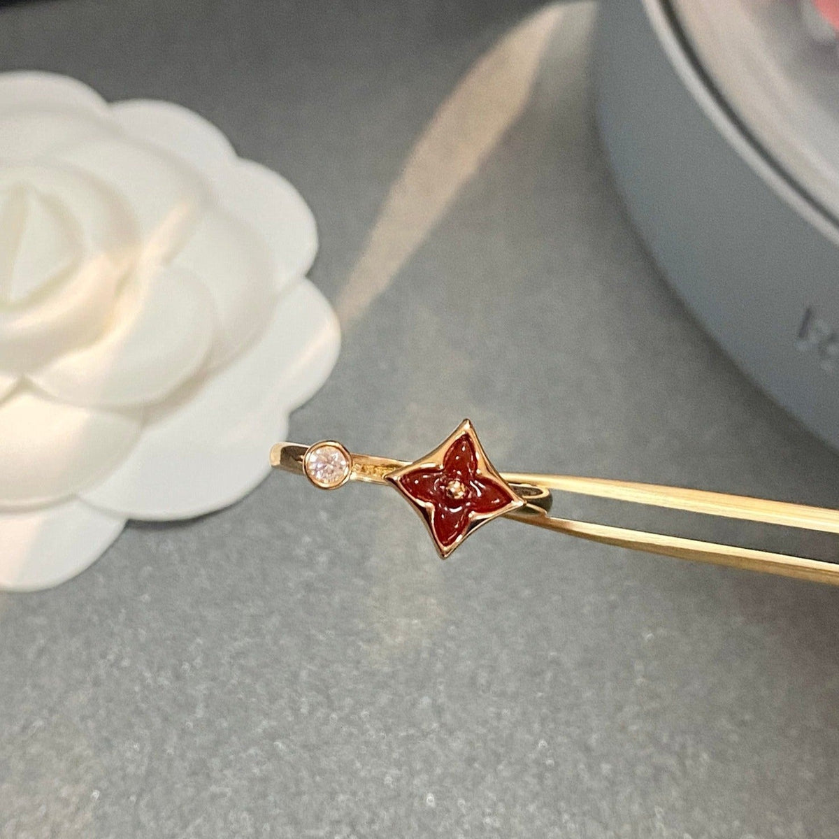 ¡®Veyra Jewelry¡¯STAR 1 DIAMOND OPEN RING