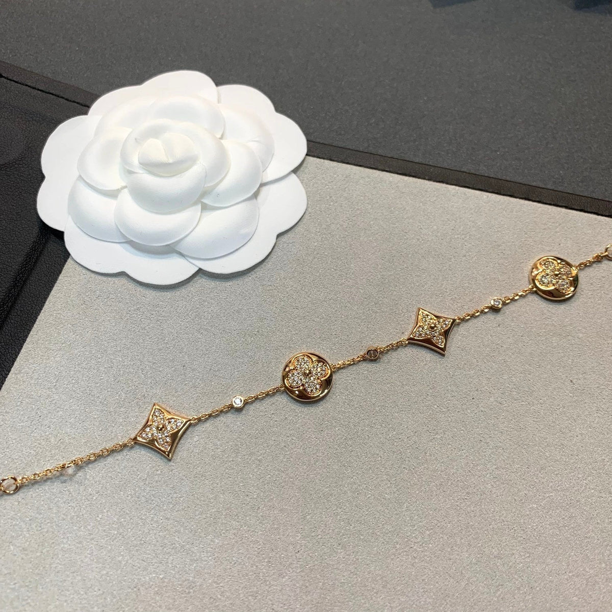 ¡®Veyra Jewelry¡¯STAR AND SUN 4 MOTIFS GOLD DIAMONDS BRACELET