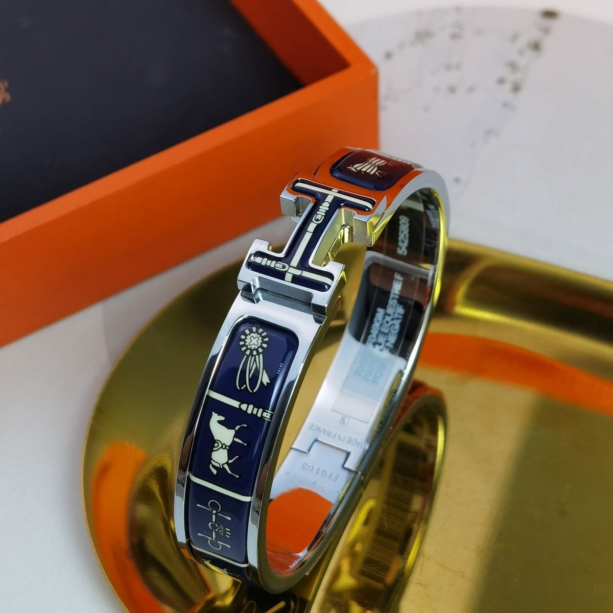 ¡®Veyra Jewelry¡¯H COUVERTURES DARK BLUE BRACELET