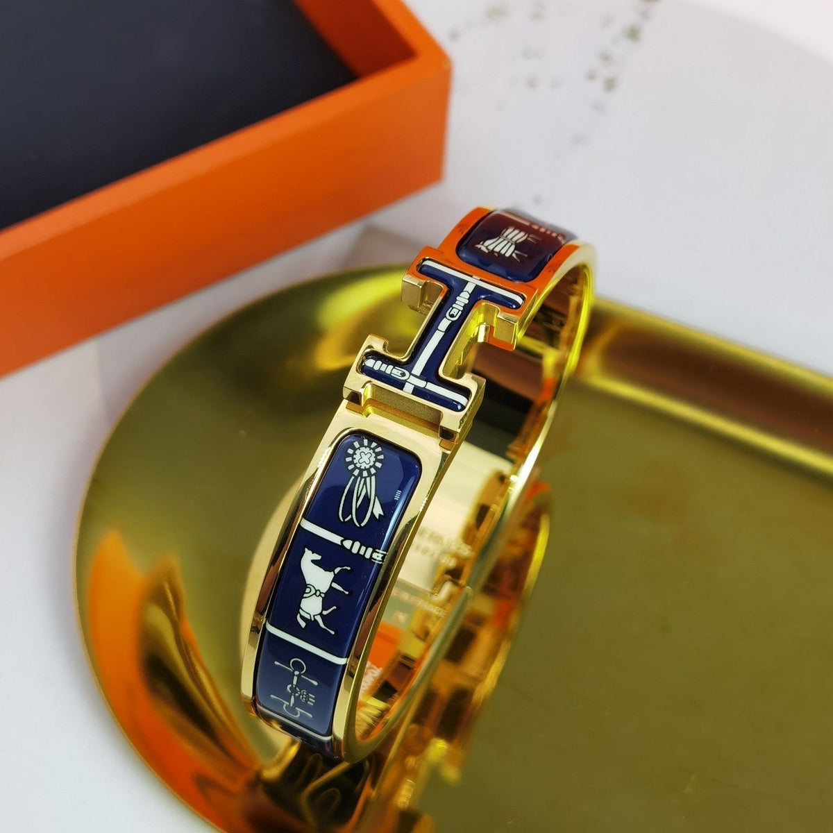¡®Veyra Jewelry¡¯H COUVERTURES DARK BLUE BRACELET