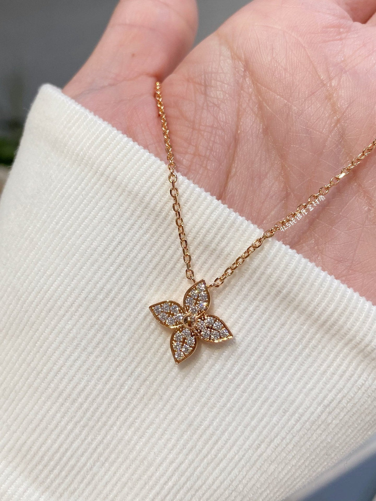 ¡®Veyra Jewelry¡¯STAR DIAMOND NECKALCE