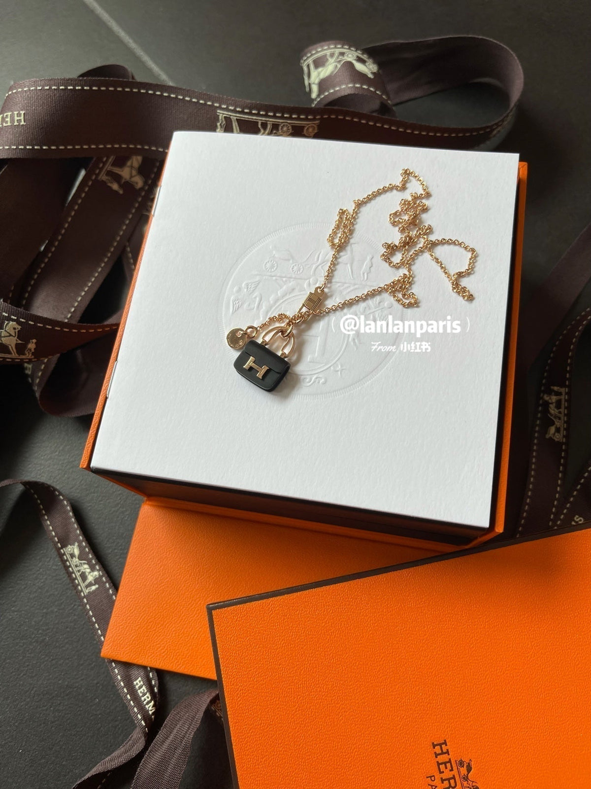 ¡®Veyra Jewelry¡¯CONSTANCE BLACK PEDANT PINK GOLD NECKLACE