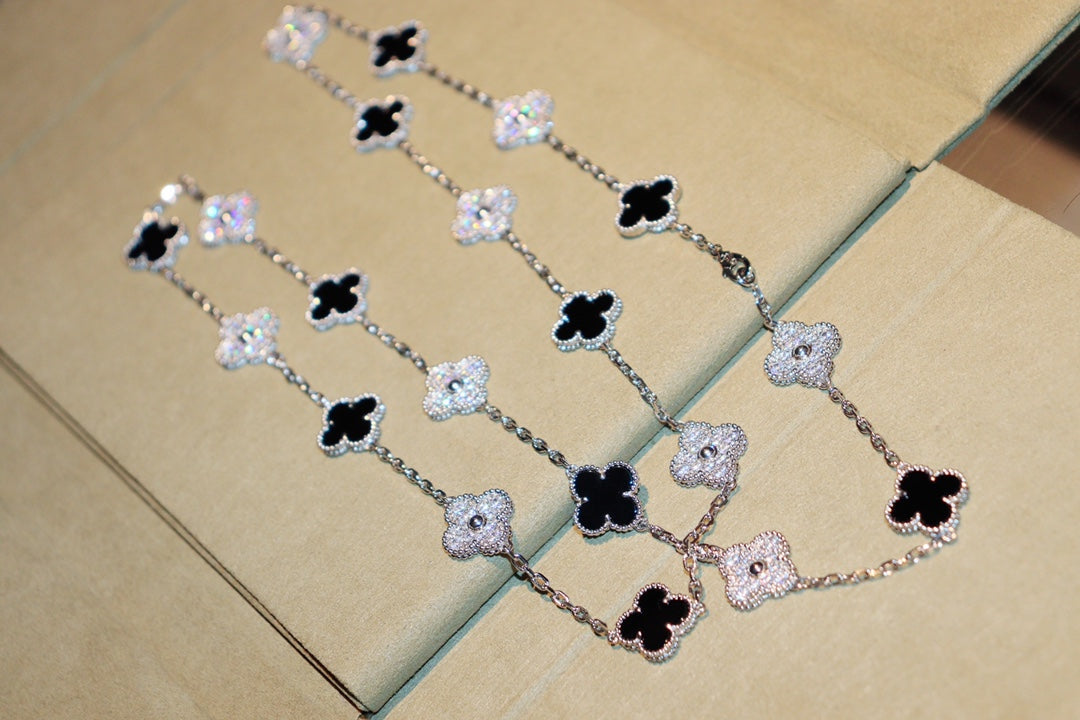 ¡®Veyra Jewelry¡¯CLOVER 20 MOTIFS ONYX DIAMOND SILVER