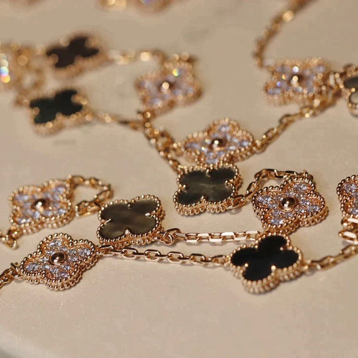 ¡®Veyra Jewelry¡¯CLOVER 20 MOTIFS DARK MOP DIAMOND  NECKLACE