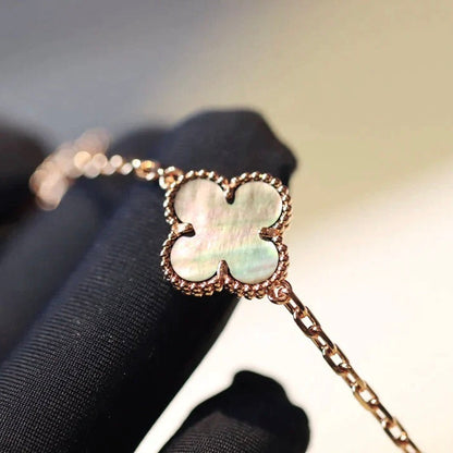 ¡®Veyra Jewelry¡¯CLOVER 20 MOTIFS DARK MOP DIAMOND  NECKLACE
