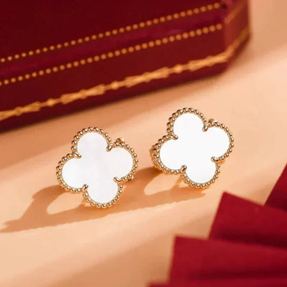 ¡®Veyra Jewelry¡¯CLOVER MEDIUM 1 MOTIFS  WHITE MOP STUD EARRINGS