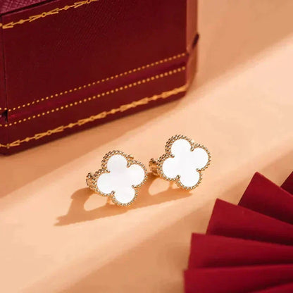 ¡®Veyra Jewelry¡¯CLOVER MEDIUM 1 MOTIFS  WHITE MOP STUD EARRINGS