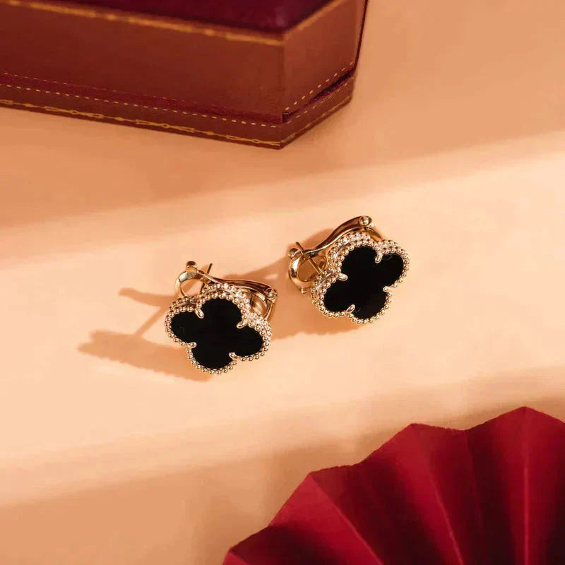 ¡®Veyra Jewelry¡¯CLOVER MEDIUM 1 MOTIFS  ONYX STUD EARRINGS