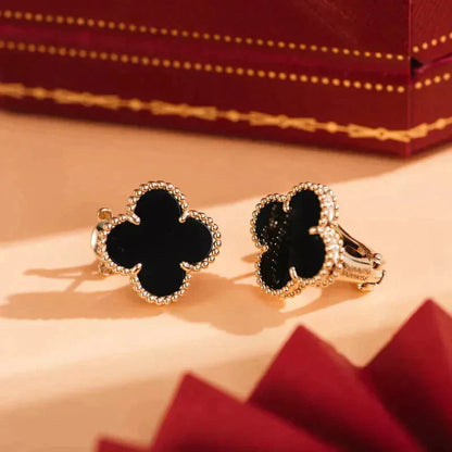 ¡®Veyra Jewelry¡¯CLOVER MEDIUM 1 MOTIFS  ONYX STUD EARRINGS