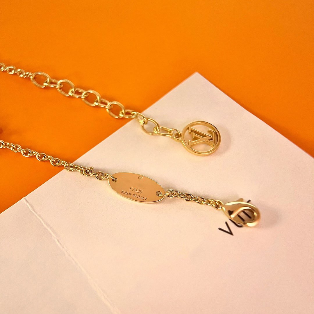 ¡®Veyra Jewelry¡¯LOGO STAR MOTIF GOLD BRACELET