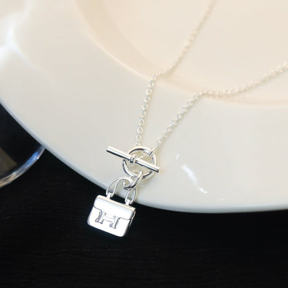 ¡®Veyra Jewelry¡¯POP H PEDANT SILVER NECKLACE