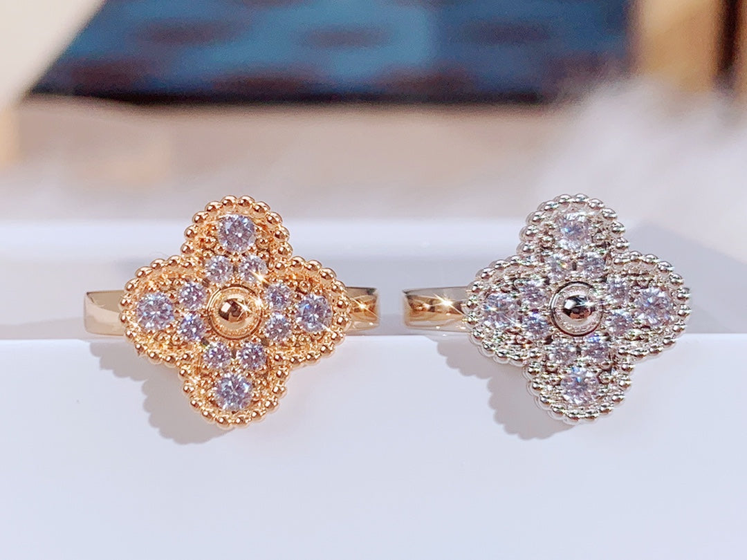¡®Veyra Jewelry¡¯CLOVER DIAMOND RING