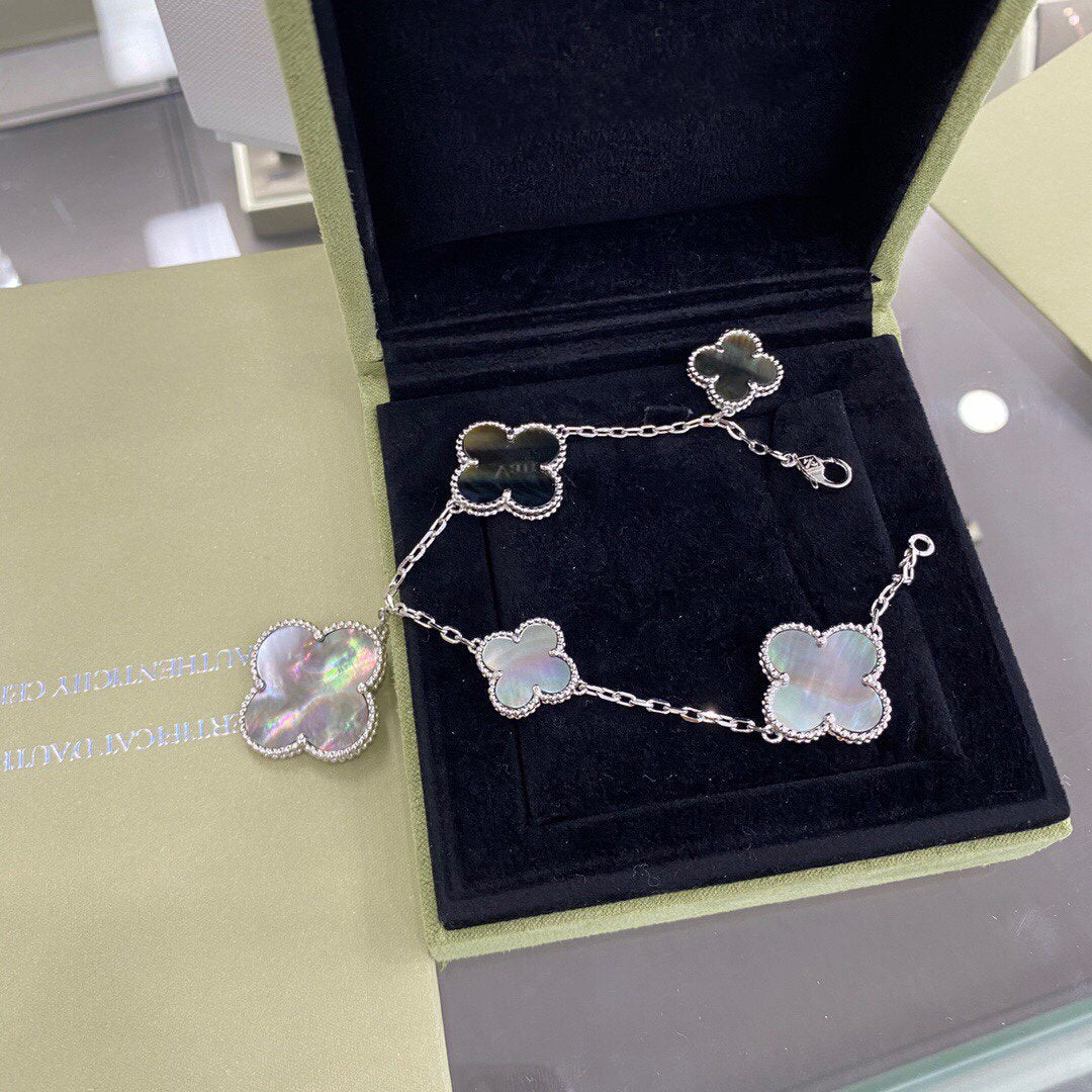 ¡®Veyra Jewelry¡¯CLOVER 5 MOTIFS SIVLER DARK MOP BRACELET