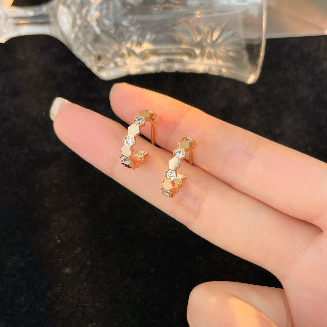 ¡®Veyra Jewelry¡¯BEE LOVE DIAMOND HOOP EARRINGS