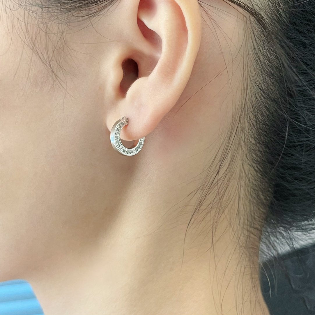¡®Veyra Jewelry¡¯LOVE DIAMOND EARRINGS