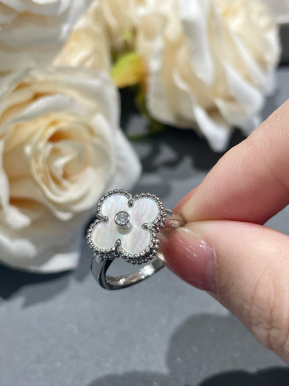 ¡®Veyra Jewelry¡¯CLOVER SILVER MOP DIAMOND RING