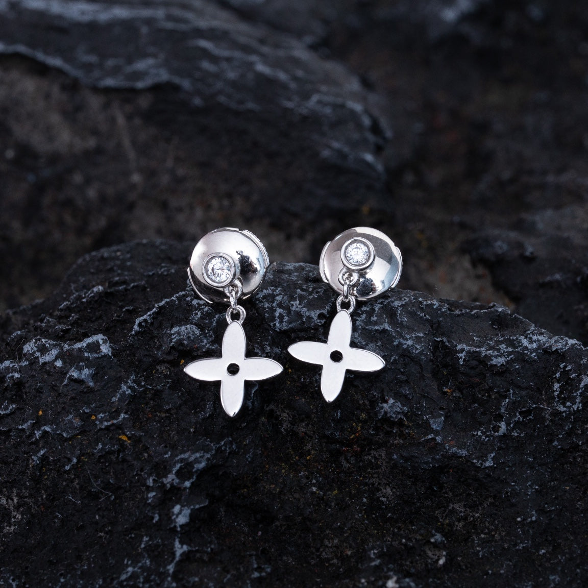 ¡®Veyra Jewelry¡¯VIDYLLE SILVER DIAMOND MINI DROP EARRINGS