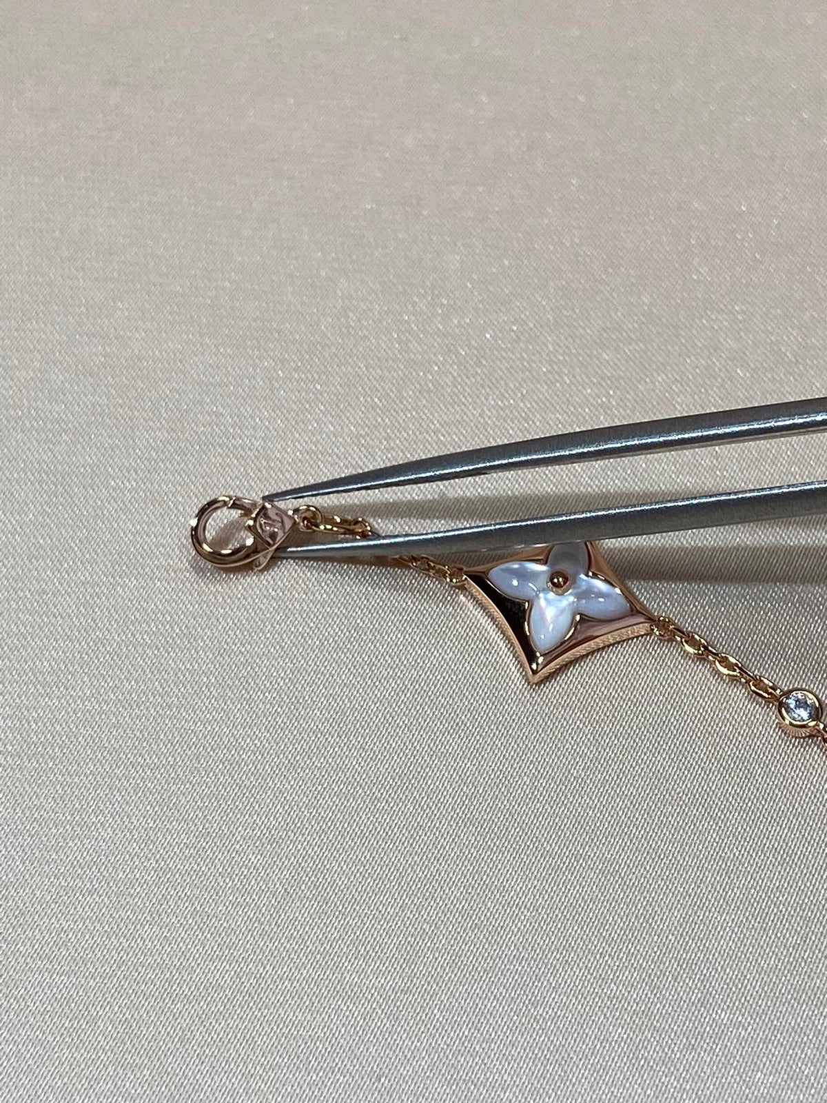 ¡®Veyra Jewelry¡¯STAR 4 MOTIF MOP DIAMOND PINK GOLD BRACELET