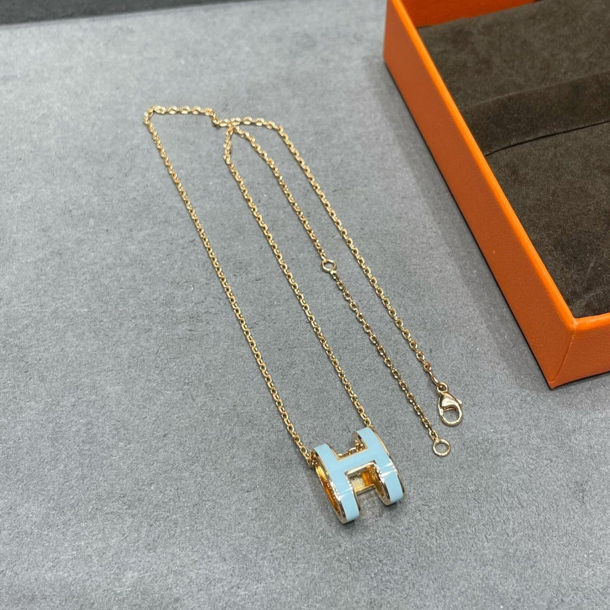 ¡®Veyra Jewelry¡¯POP H SKY BLUE NECKLACE