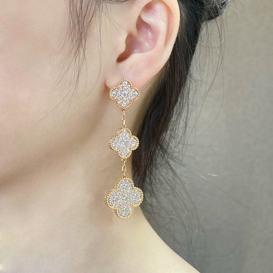 ¡®Veyra Jewelry¡¯CLOVER 3 MOTIFS DIAMOND PAVED ROSE GOLD EARRINGS