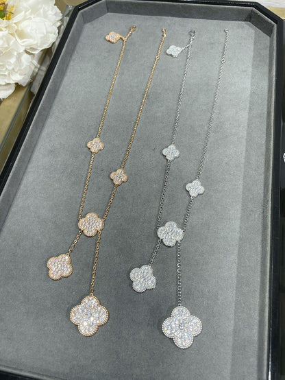 ¡®Veyra Jewelry¡¯CLOVER 6 MOTIF DIAMOND PAVED NECKLACE