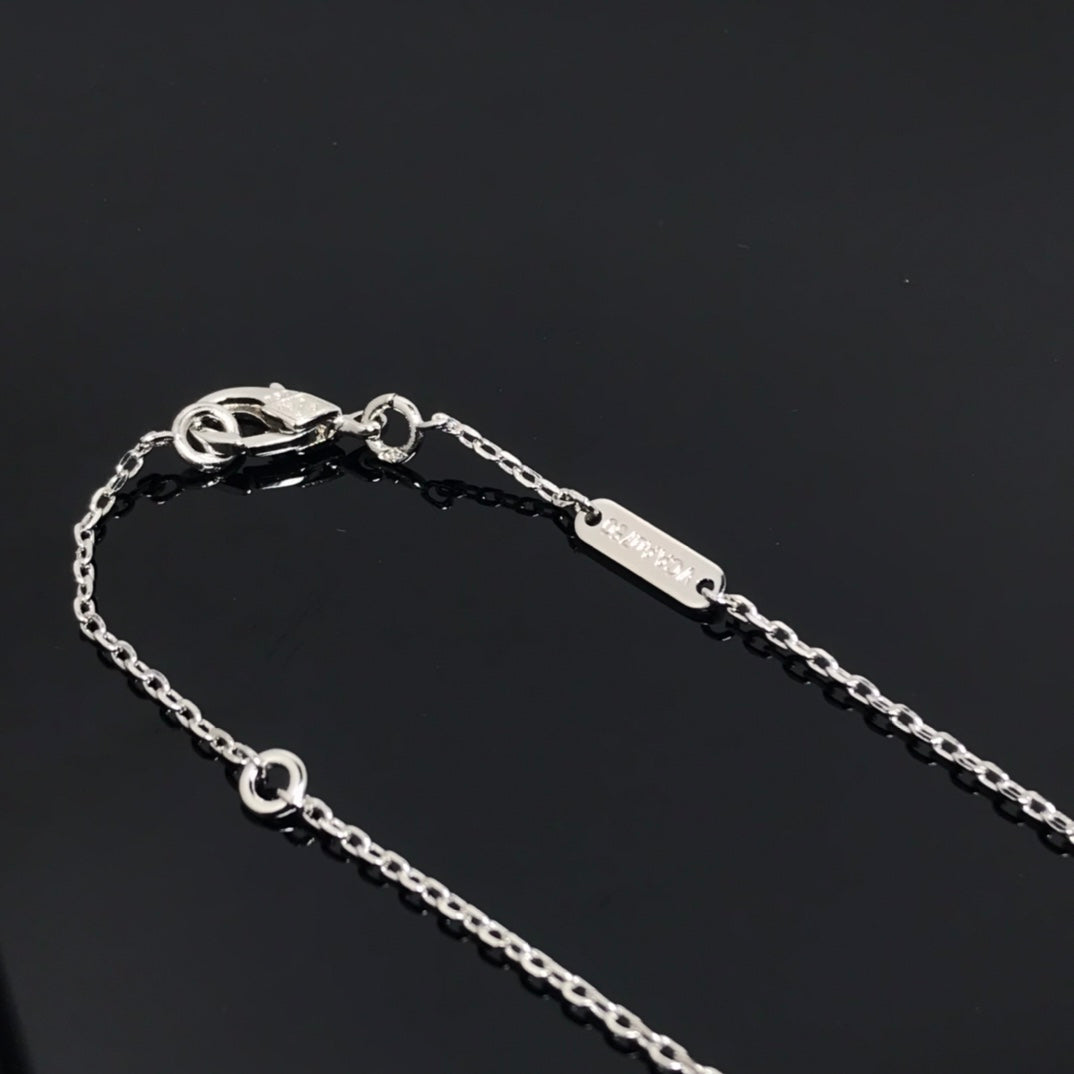 ¡®Veyra Jewelry¡¯CLOVER PIETERSITE SILVER LONG NECKLACE