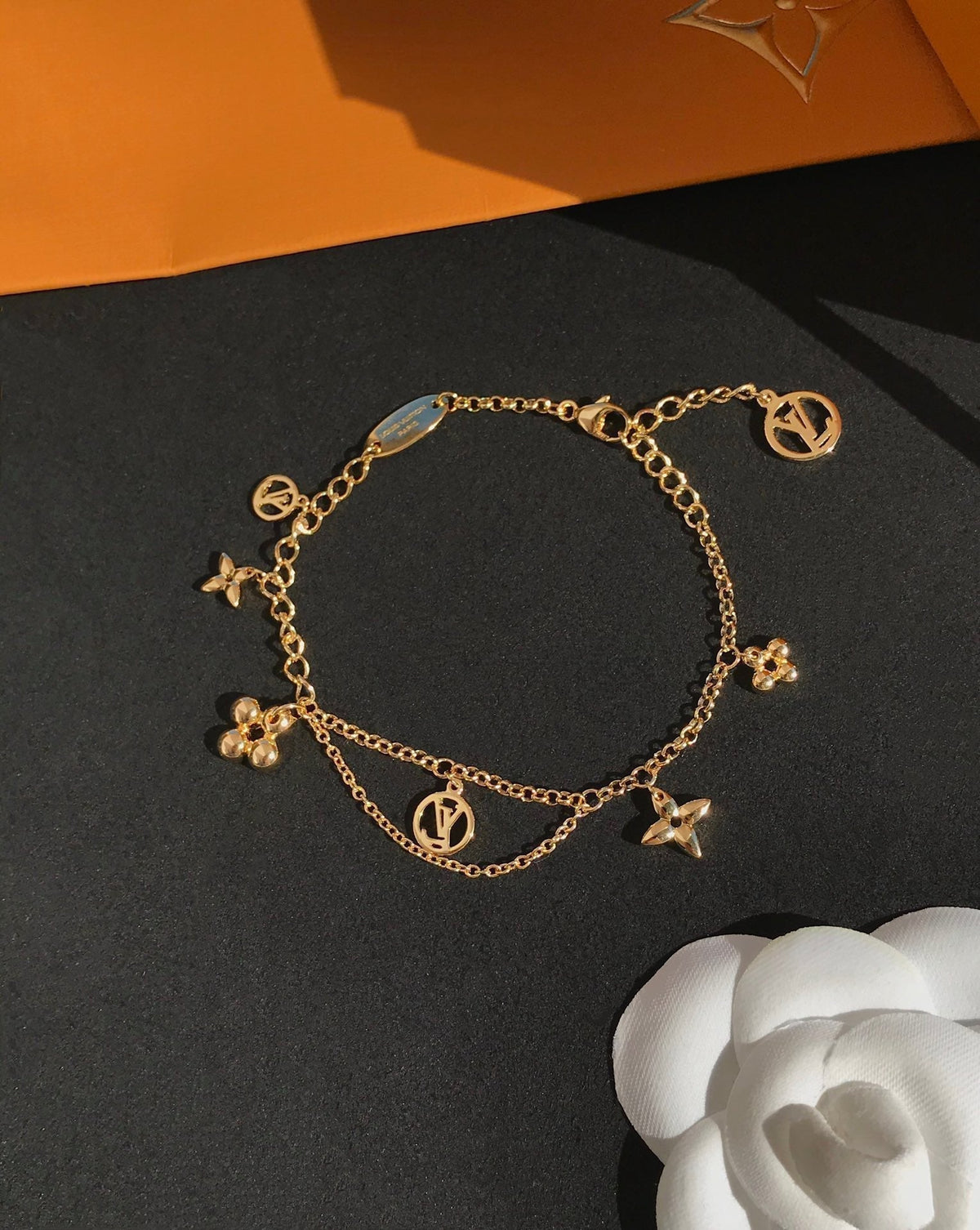 ¡®Veyra Jewelry¡¯BLOOMING PINK GOLD MOP BRACELET