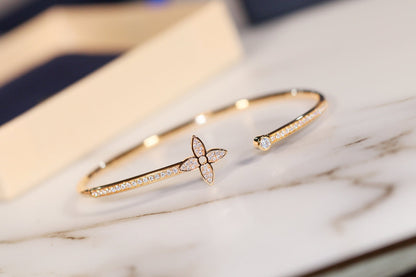 ¡®Veyra Jewelry¡¯IDYLLE GOLD OPEN BRACELET DIAMOND PAVED